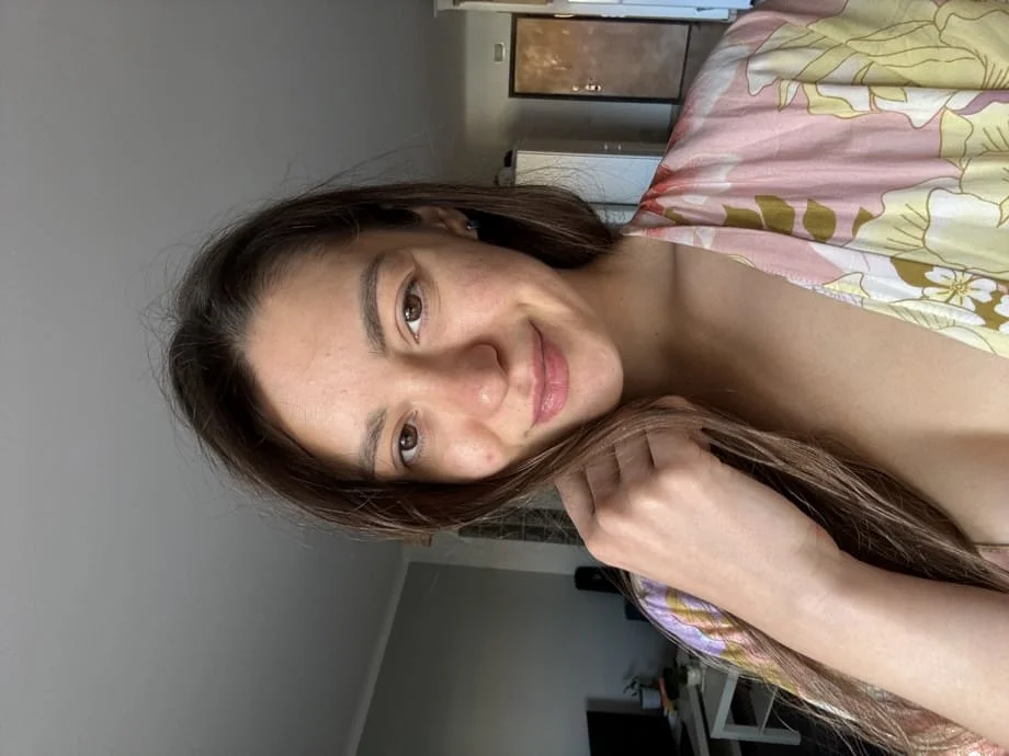Illustrative profile photo