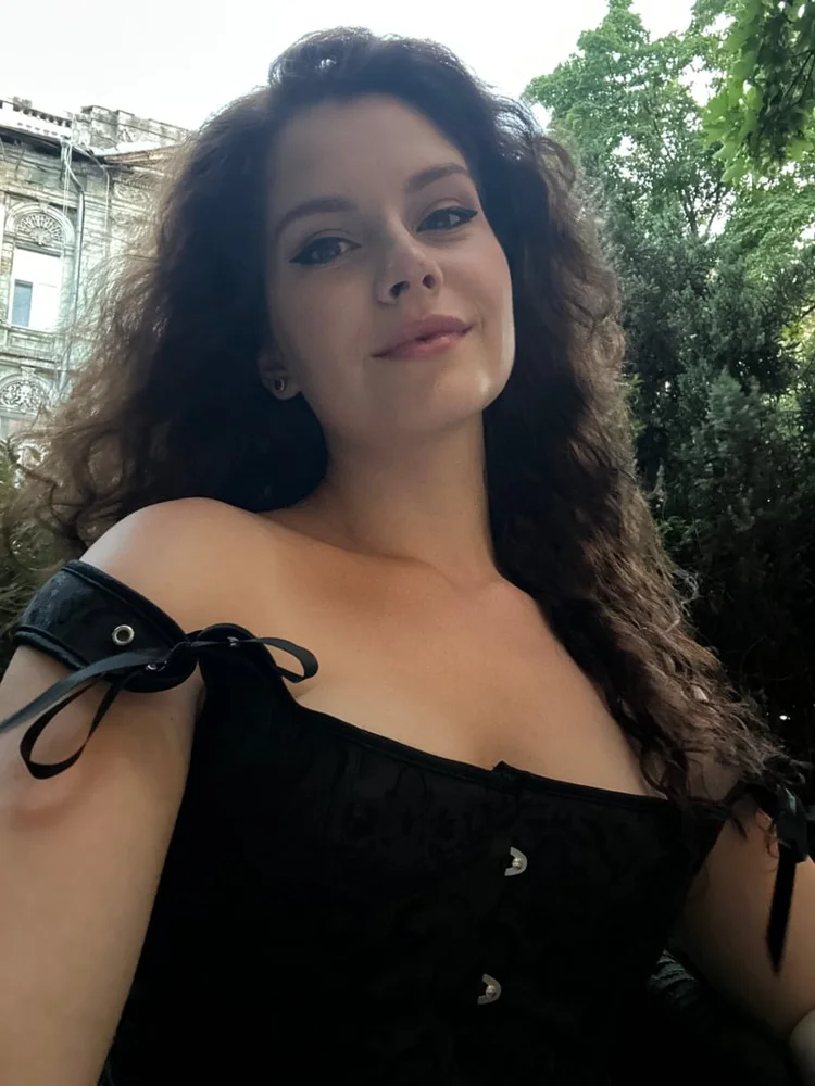 Illustrative profile photo