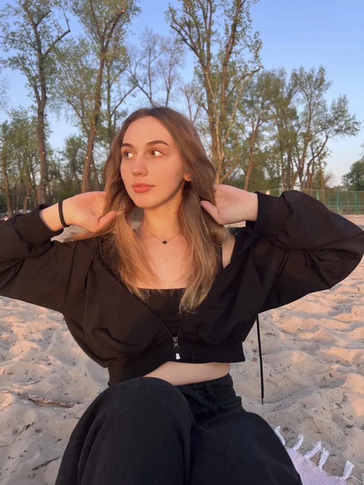 Illustrative profile photo