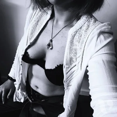 Illustrative profile photo